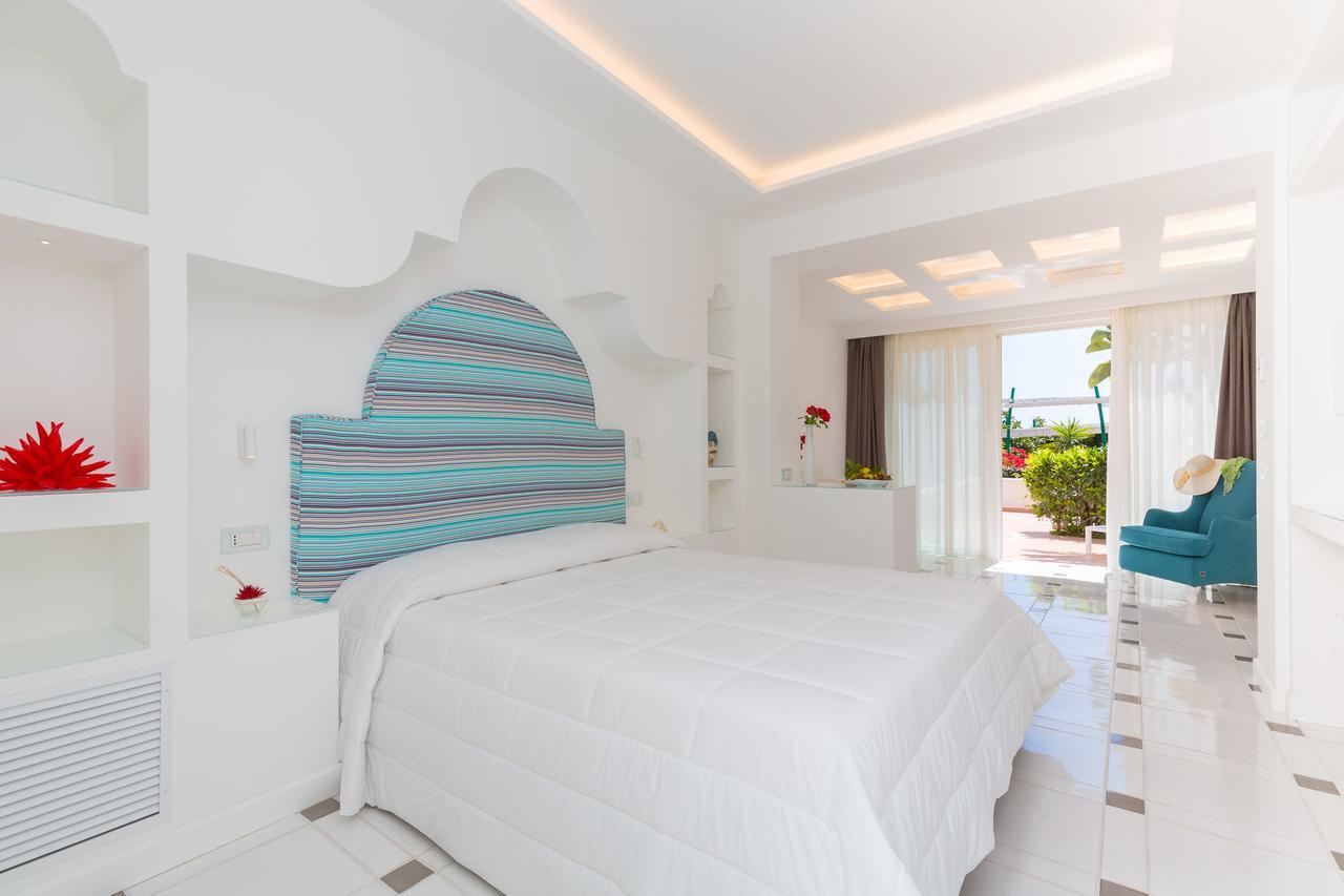 Quattro Passi Relais Hotel Nerano Exterior photo